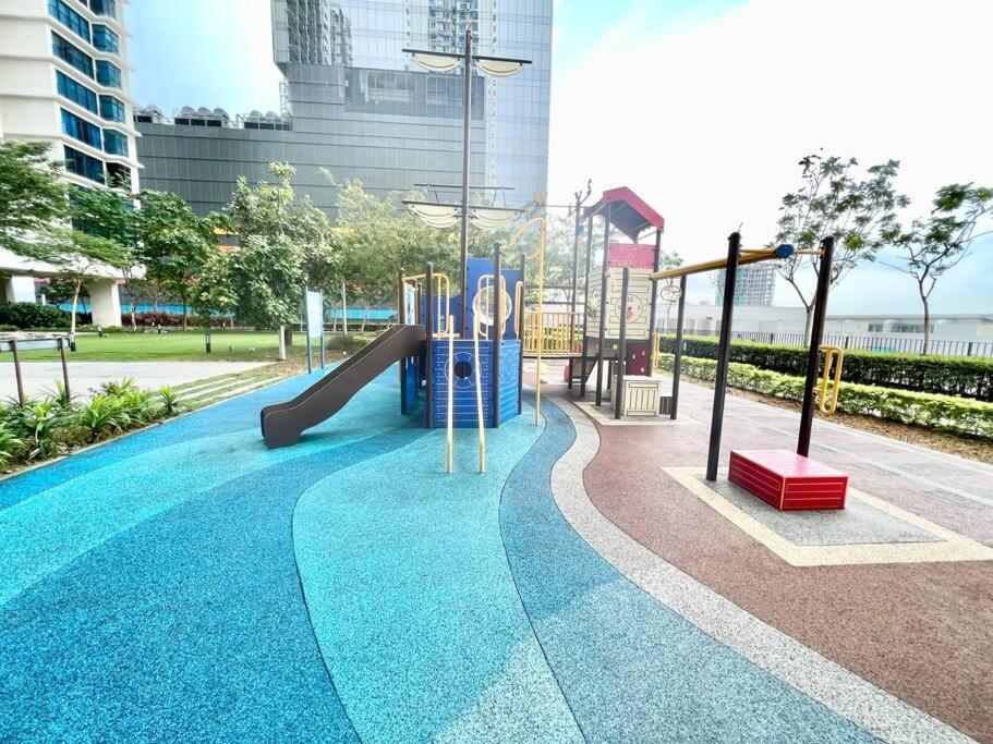 D 1-5pax Cozy Trefoil 3bed Wifi &tv Shah Alam Setia Mall Apartment *