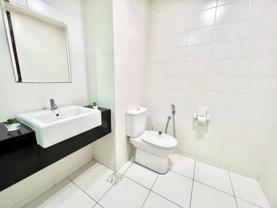 D 1-5pax Cozy Trefoil 3bed Wifi &tv Shah Alam Setia Mall Apartment