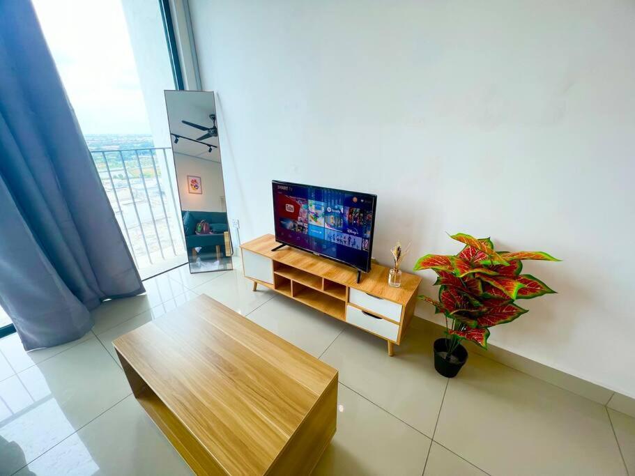 D 1-5pax Cozy Trefoil 3bed Wifi &tv Shah Alam Setia Mall
